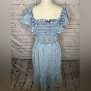 Gap chambray  Blue Smocked Ruffle Dress size medium